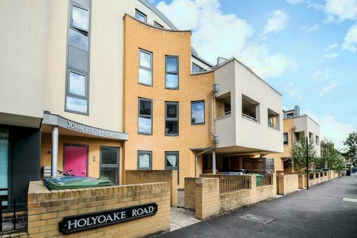 2 Bedroom Apartment To Rent In John Leon House, Headington, OX3