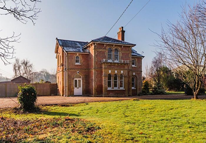 4 Bedroom Detached House To Rent In Chapel Lane, Merstone, Newport, PO30