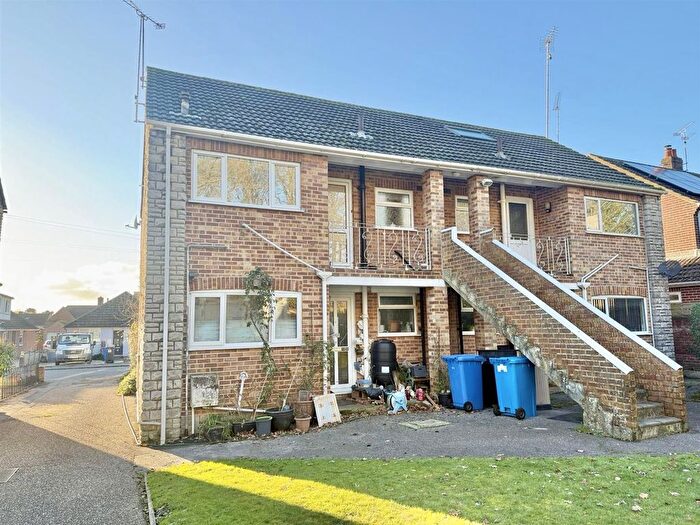 1 Bedroom Flat For Sale In Allens Road, Upton, BH16