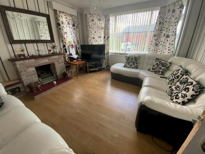 6 Bedroom Detached House To Rent In Elm Park, Filton, Bristol, BS34