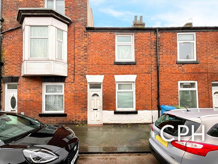 2 Bedroom Terraced House For Sale In Nelson Street, Scarborough, YO12