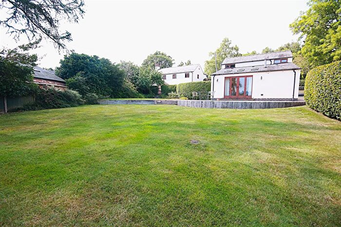 1 Bedroom Studio To Rent In Moss Lane, Mobberley, WA16