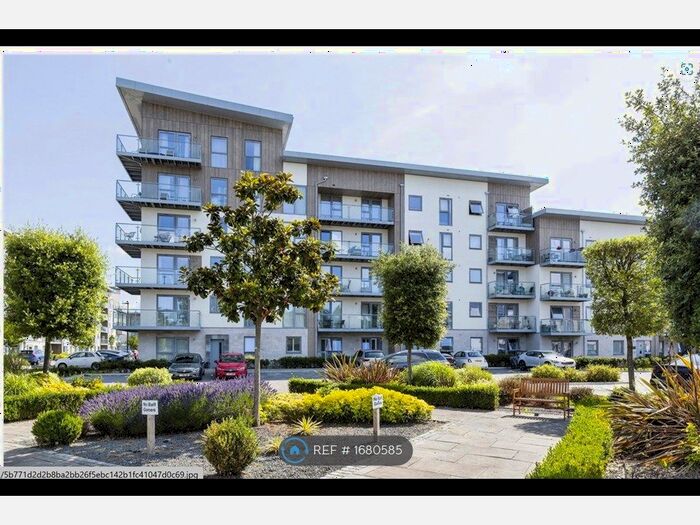 2 Bedroom Flat To Rent In Dove House, Maidenhead, SL6