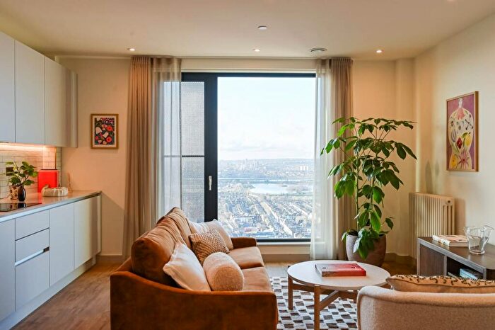 1 Bedroom Flat To Rent In The Eades, Selborne Road, Walthamstow, E17