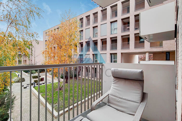 1 Bedroom Flat To Rent In Parkside Court, Booth Road, E16