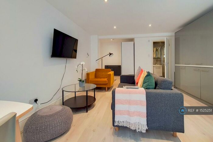 Studio To Rent In Gloucester Place, London, NW1