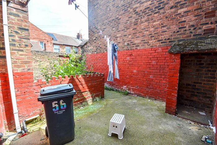 2 Bedroom Flat For Sale In Frobisher Street, Hebburn, NE31