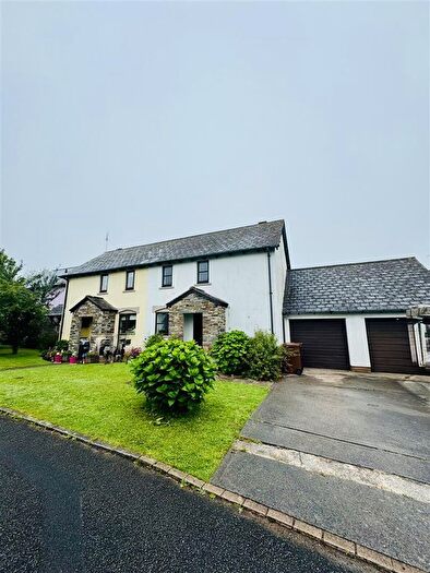 2 Bedroom End Of Terrace House To Rent In Avon Close, South Brent, TQ10
