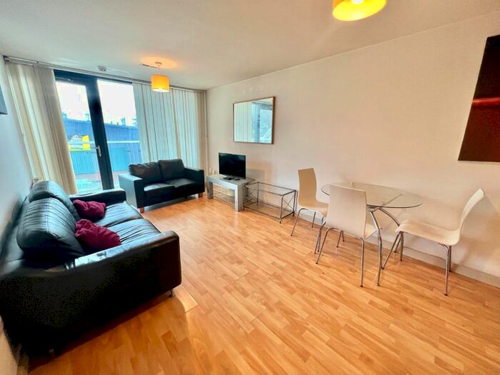 2 Bedroom Flat To Rent In Lovell House, Skinner Lane, Leeds, LS7