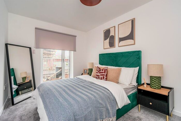 2 Bedroom Flat To Rent In Newhall Street, Glasgow, G40