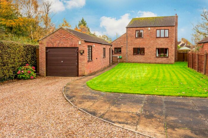 3 Bedroom Detached House For Sale In York Road, Cliffe, North Yorkshire, YO8