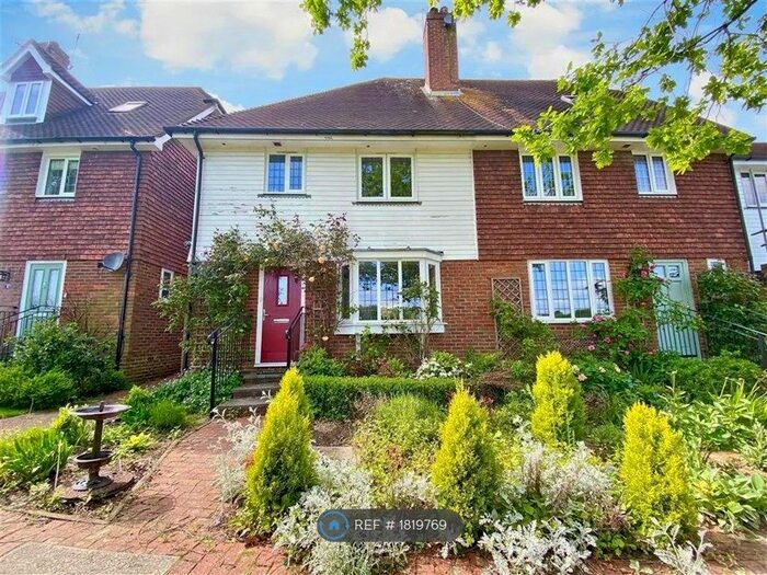 4 Bedroom Terraced House To Rent In Rammell Mews, Goudhurst, Cranbrook, TN17