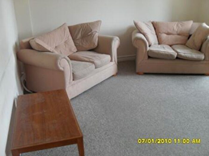 2 Bedroom Flat To Rent In Flat Exeter House, Selly Oak, West Midlands, B29