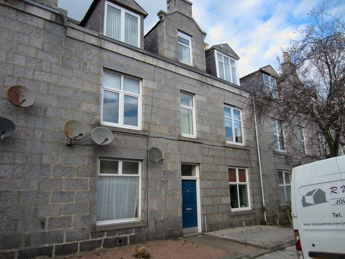 1 Bedroom Maisonette To Rent In Hartington Road, Top Left, AB10