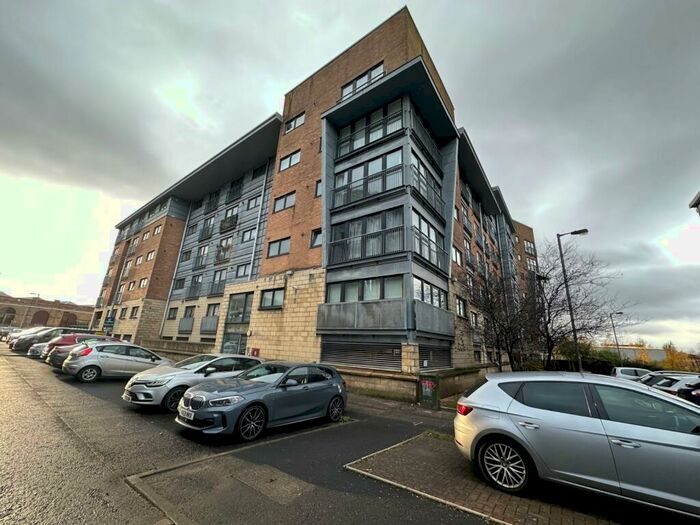 2 Bedroom Flat To Rent In Barrland Street, Glasgow, G41