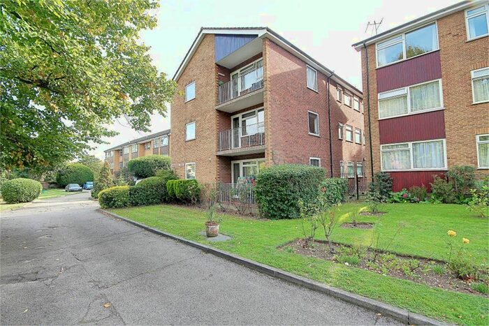 2 Bedroom Flat To Rent In Marlborough Court, Village Road, Enfield, Middlesex, EN1