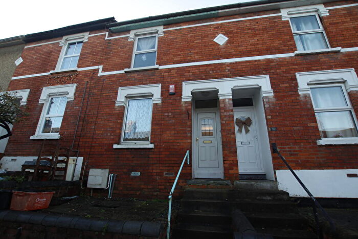 2 Bedroom Terraced House To Rent In Dryden Street, Town Centre, SN1