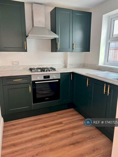 2 Bedroom Terraced House To Rent In Bill Street Road, Strood, ME2