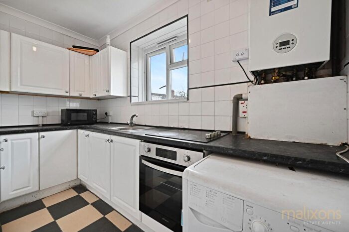 4 Bedroom Flat For Sale In Beckford Road, Croydon, CR0