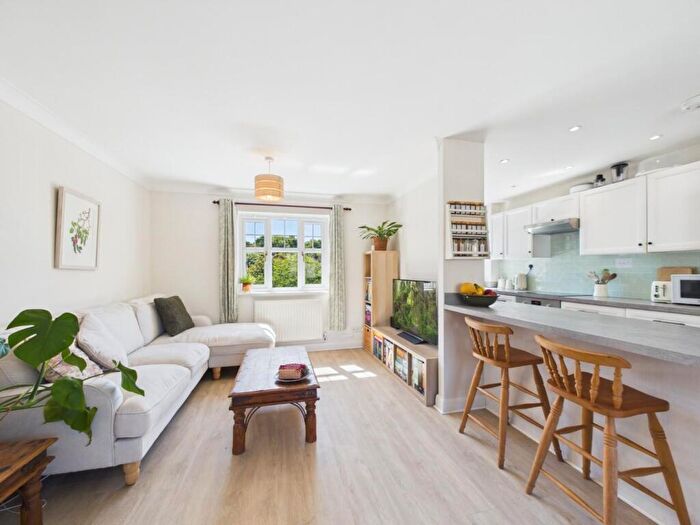 2 Bedroom Coach House For Sale In St. Annes Close, St. George, Bristol, BS5