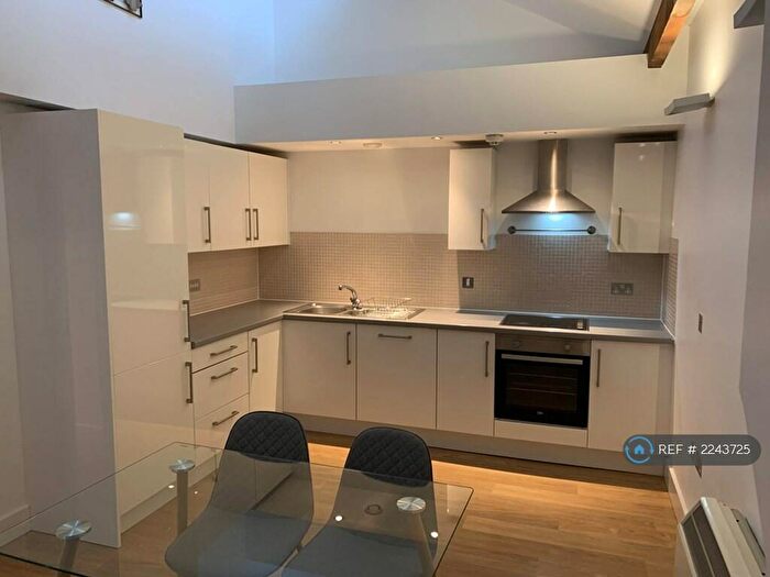 1 Bedroom Flat To Rent In Sir Thomas Street, Liverpool, L1
