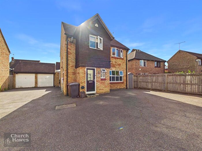 4 Bedroom Detached House For Sale In Blackwood Chine, South Woodham Ferrers, Chelmsford, CM3