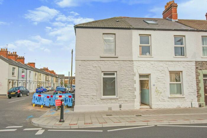 2 Bedroom Flat To Rent In Sanquhar Street, Cardiff, CF24