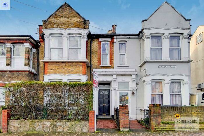 2 Bedroom Flat To Rent In Francis Road, Leyton, E10