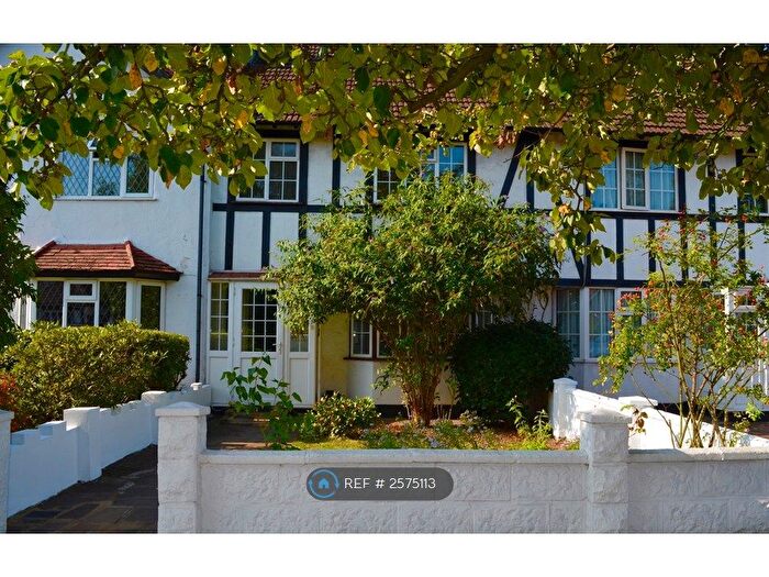 3 Bedroom Terraced House To Rent In West End Road, Ruislip, HA4