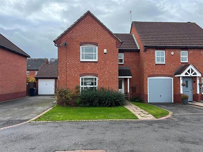 3 Bedroom Semi-Detached House For Sale In Staples Drive, Coalville, LE67