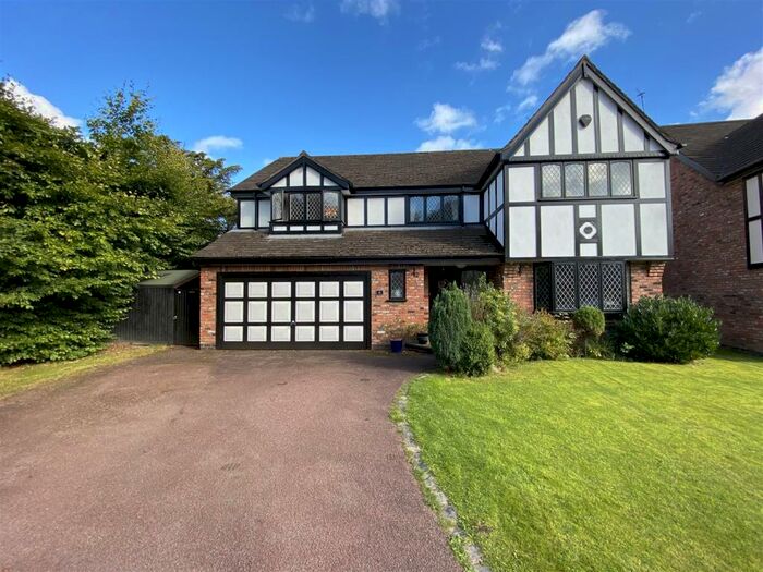 4 Bedroom Detached House For Sale In Corner Croft, Fulshaw Park