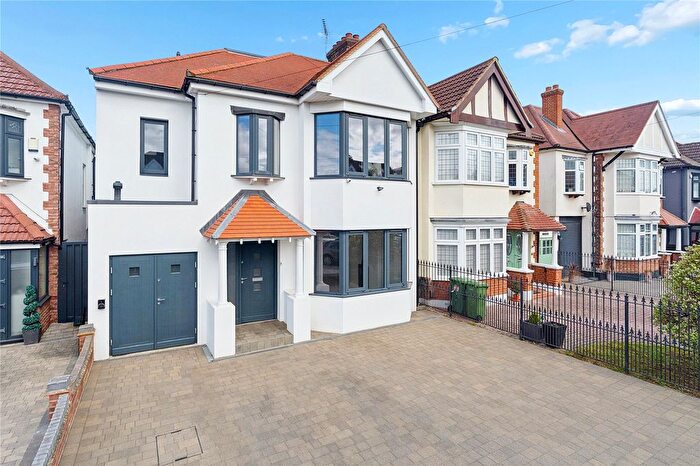 4 Bedroom Semi-Detached House For Sale In Emerson Drive, Hornchurch, RM11