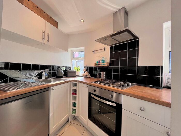2 Bedroom Property To Rent In Glamorgan Street, Canton, Cardiff, CF5