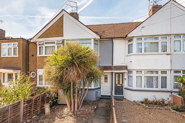 2 Bedroom Property For Sale In Uxbridge Road, Feltham, TW13