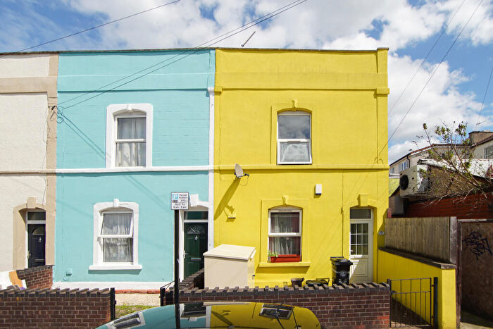 3 Bedroom House To Rent In Webb Street, Easton, BS5