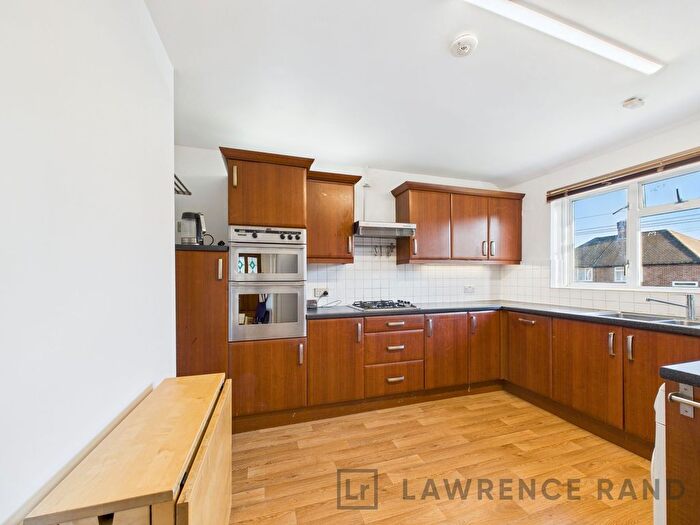 2 Bedroom Flat To Rent In Harvey Road, Northolt, UB5