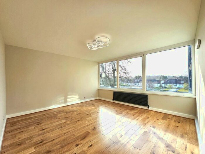 2 Bedroom Flat To Rent In Great North Road, East Finchley, London, N2