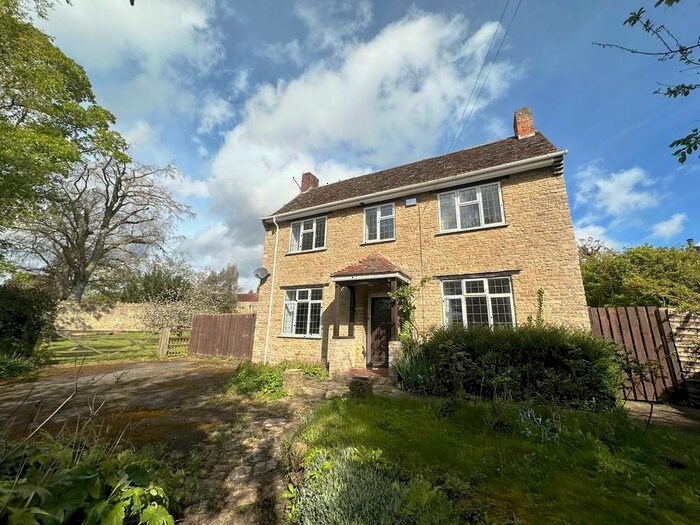 3 Bedroom Detached House To Rent In High Street, Odell, MK43