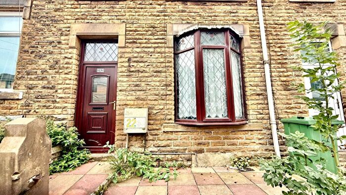 3 Bedroom Terraced House To Rent In Battye Street, Dewsbury, WF13