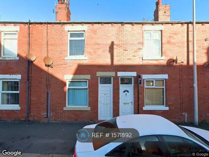 2 Bedroom Terraced House To Rent In Rathlyn Ave, Blackpool, FY3