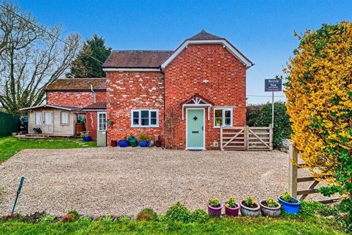 3 Bedroom Cottage For Sale In Cole Street Lane, Gillingham, SP8