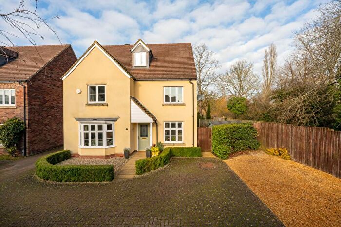5 Bedroom Detached House For Sale In Roman Paddock, Harrold, MK43