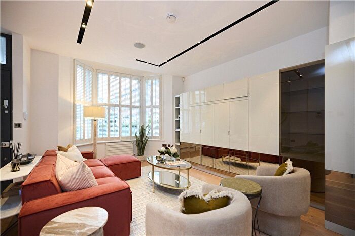 5 Bedroom Terraced House To Rent In Hamilton Gardens, London, NW8