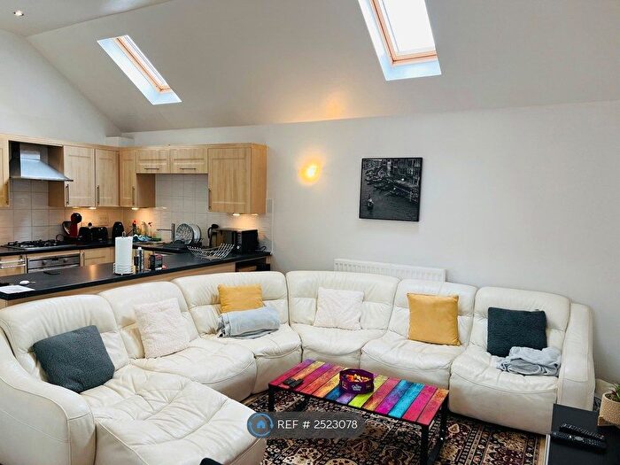 1 Bedroom Flat To Rent In Mendip Way, Stevenage, SG1