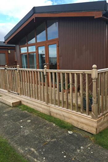 2 Bedroom Detached Bungalow For Sale In Mablethorpe Chalet Park, Lincolnshire, LN12