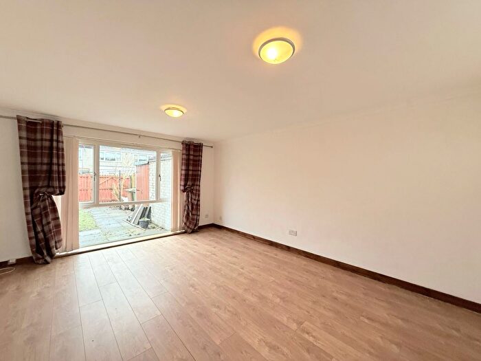 2 Bedroom Terraced House For Sale In Abbotsford Drive, Grangemouth, FK3