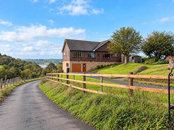 3 Bedroom Detached House For Sale In Durrant Lane, Northam, EX39