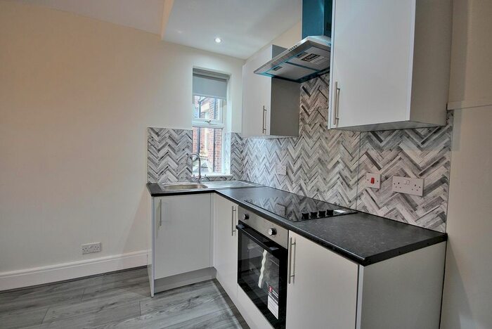 1 Bedroom Flat To Rent In Oxford Avenue, Bootle, L20