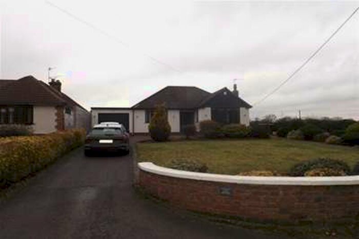 3 Bedroom Bungalow To Rent In Spring Terrace, Nuthal, NG16