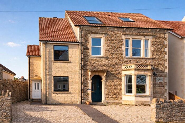 7 Bedroom Detached House For Sale In Nunney Road, Frome, BA11